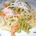 ENSALADA DE PASTA CON GULAS Y GAMBAS