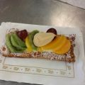 HOJALDRE CON FRUTAS  Y CREMA PASTELERA