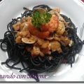 Espaguettis al nero di sepia con gambitas y[...]