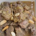Cordero a la salsa de almendras
