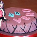Tarta Draculaura Fondant