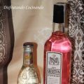 Gin Tonic de fresa con tónica de pimienta rosa[...]