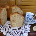 Bundt cake semi integral de kéfir con anacardos
