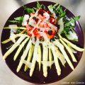 Espárragos blancos con fresones, aguacate y[...]
