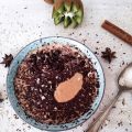 Té americano infusionado en gachas de avena.