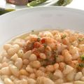 Pochas con rabo de cerdo y lengua de cordero