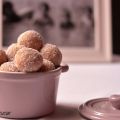 BOLITAS DE GALLETA, COCO Y LECHE CONDENSADA