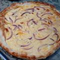 Quiche de cebolla roja y queso emmental