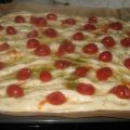 Focaccia al romero con tomatitos