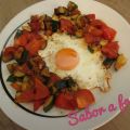 Sartén de calabacín, tomate y huevo (y pistas[...]