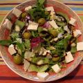ENSALADA CON QUESO FRESCO Y KIWI