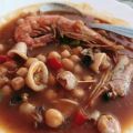 Garbanzos con calamares y gambas