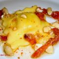 Raviolis de queso manchego con pesto de tomate[...]