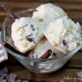 HELADO DE QUESO MASCARPONE CON TROCITOS DE[...]