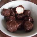 Pralinki kokosowe / Coconut pralines / Bombones[...]