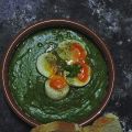 Crema de espinacas con huevos