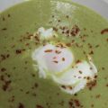 Sopa de espárragos y almendras... con huevo[...]