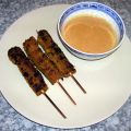 Brochetas de Carne Vegetal con Saté