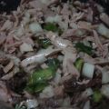 BONITO ENCEBOLLADO