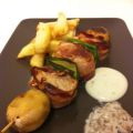 Brocheta de solomillo con salsas