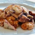 PULPO AL AJILLO CON LANGOSTINOS