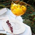 Melocotones con vino y albahaca morada