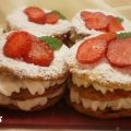 MILHOJAS DE HOJALDRE Y CHANTILLY