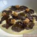 Crema aireada de patata con trufa