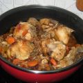 Pollo guisado con zanahorias y champiñones