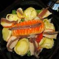 ENSALADA DE QUESO A LA PLANCHA Y COLAS DE SURIMI