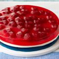 Postre de gelatina JELL-O rojo, blanco y azul