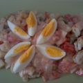 Ensaladilla de verano con salsa rosa
