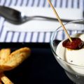 Ajoblanco con chorizo, tomillo, miel y vinagre[...]