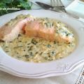 Salmón con salsa de espinacas.