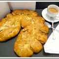 Brioche herradura de manzana y canela