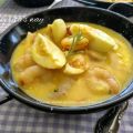 Huevos duros con salsa de jamón y gambas