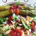 Vinagreta de Mango y Fresas con Ensalada de[...]