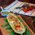 Barcas de calabacín y ensalada