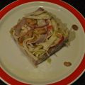 Ensalada de pepino y cacahuetes.