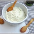 DIP DE ATÚN Y QUESO CON CUCHARITAS DE PAN