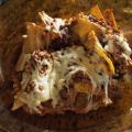 Chipsy tortilla pieczone z mięsem i serem /[...]
