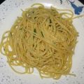 ESPAGUETIS CON ACEITE Y AJO (AGLIO E OLIO)