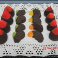 Fruta natural bañada en chocolate