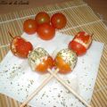 BROCHETAS DE TOMATES CHERRY Y QUESO DE CABRA