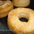 DONUTS DE HOJALDRE