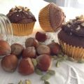 Cupcakes de chocolate y cardamomo con avellanas