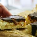 Poke cake de nata , toffe y chocolate