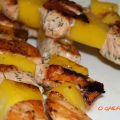 SALMÓN Y MANGO EN BROCHETAS