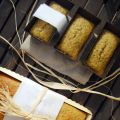cake de limón, pistacho y semillas de amapola