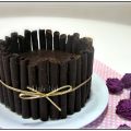 TARTA DECORADA CON CANUTILLOS DE CHOCOLATE